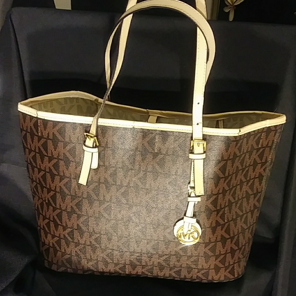 Michael Kors purse/tote